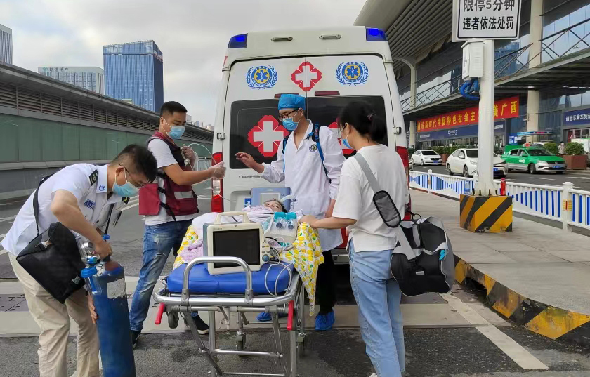 庄河市救护车出租公司